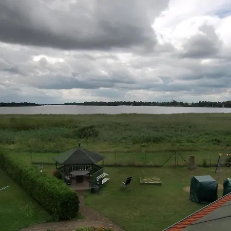 Nette Mit Garten, Grill Und Pool *